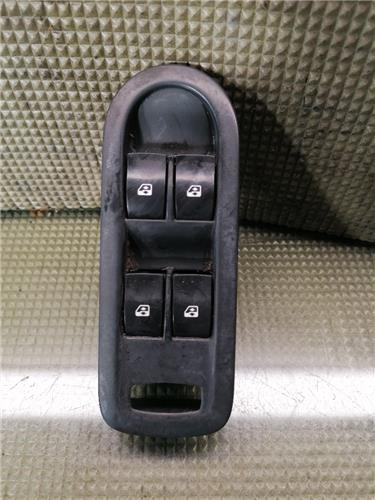 MANDO ELEVALUNAS DELANTERO IZQUIERDO Renault Scenic II (JM)(2003->)