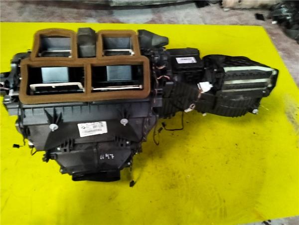 Calefaccion Entera Aire Acond. BMW Serie 1 Berlina 5p (F20)(2011->) foto 3