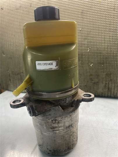 Bomba Servodireccion Ford Focus Berlina (CB4)(2008->) foto 4