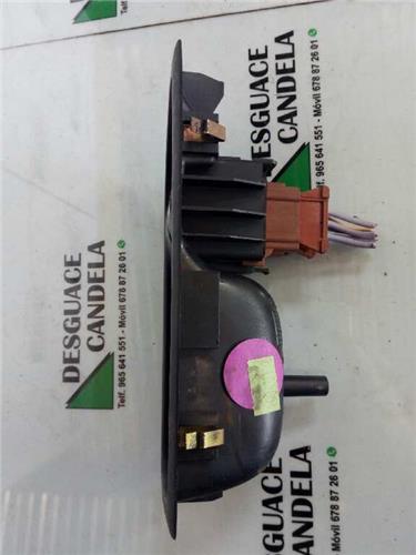 MANDO ELEVALUNAS TRASERO DERECHO Renault Laguna II (BG0)(2001->) foto 4