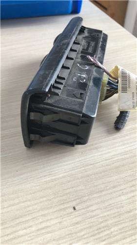 MANDO ELEVALUNAS DELANTERO IZQUIERDO Mitsubishi Santamo (Hyundai)(1999->) foto 4