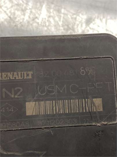 Caja Fusibles/Rele Renault Scenic II (JM)(2003->) foto 2