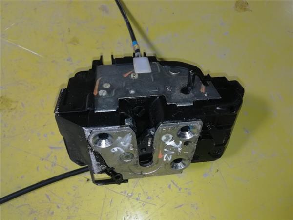 Cerradura Puerta Trasera Izquierda