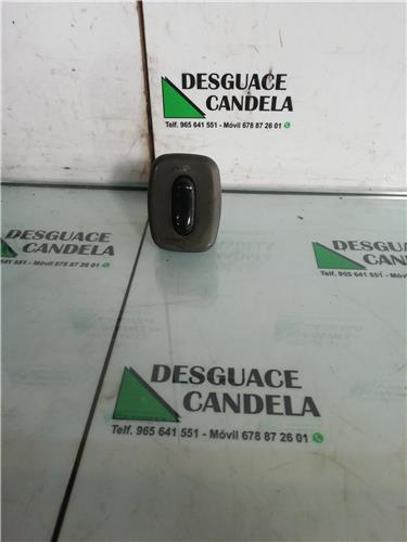 MANDO ELEVALUNAS DELANTERO DERECHO Hyundai ATOS foto 2
