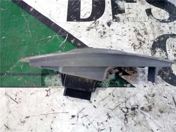 MANDO ELEVALUNAS DELANTERO DERECHO Renault MEGANE I BERLINA HATCHBACK foto 4