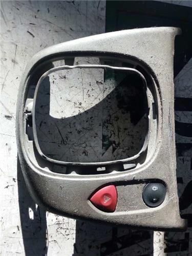 Interruptor Luces Emergencia Renault SCENIC II