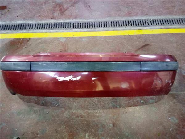 Paragolpes Trasero Renault MEGANE I BERLINA HATCHBACK