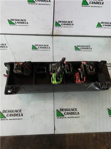 Caja Reles Chrysler Voyager ES (1987->) foto 2