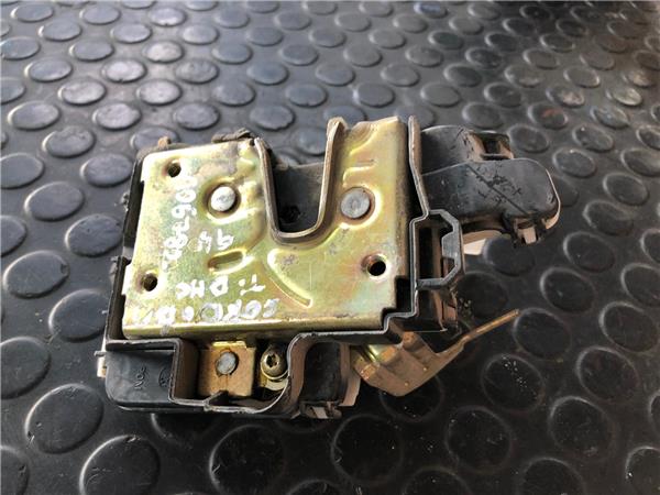 Cerradura Puerta Trasera Derecha Seat Cordoba Berlina (6K2)(11.1993->) foto 5