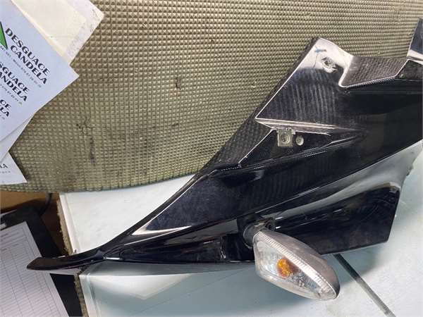 Embellecedor Exterior Puerta Trasera Izquierda YAMAHA YZF-R 125 foto 4