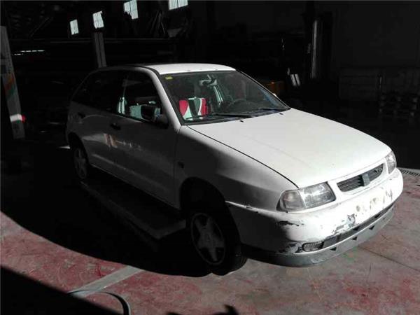 Deposito Limpiaparabrisas Seat Ibiza (6K1)(1993->) foto 4