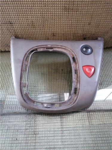 Interruptor Luces Emergencia Renault Scenic II (JM)(2003->)