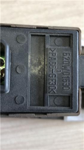 MANDO ELEVALUNAS TRASERO DERECHO Hyundai Sonata (Y3)(1994->) foto 3