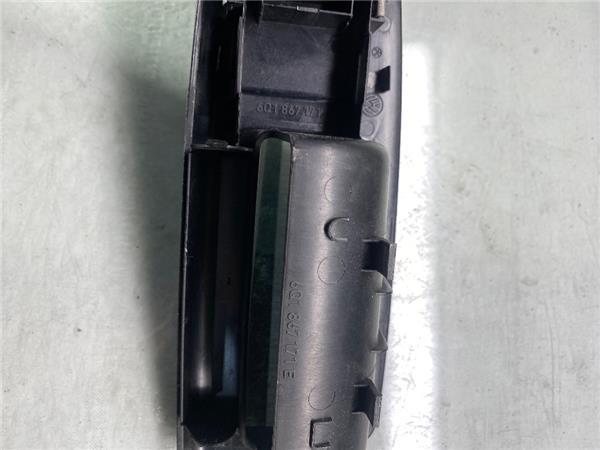 MANDO ELEVALUNAS DELANTERO IZQUIERDO Volkswagen Polo IV (9N1)(11.2001->) foto 3