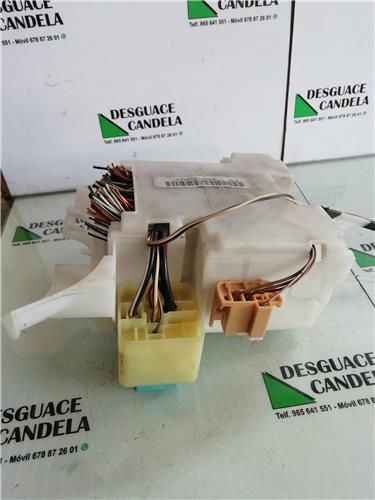 Caja Reles Toyota COROLLA foto 4