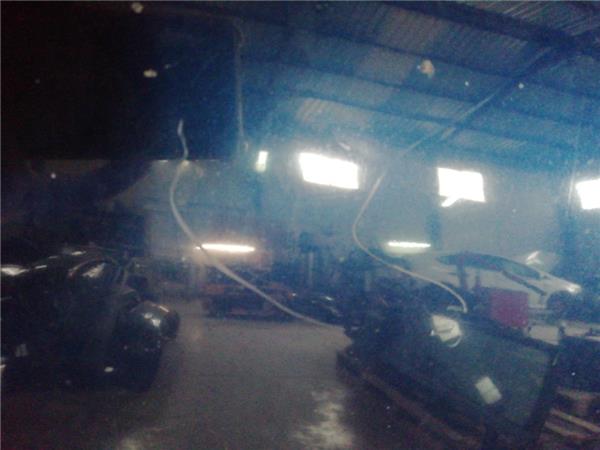 Capo Volkswagen Passat Berlina (3B3)(2000->) foto 4
