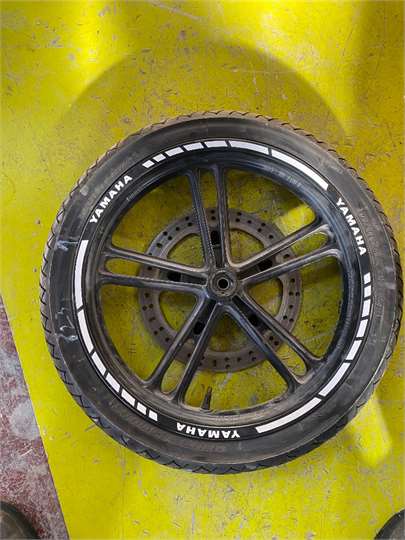 Llanta YAMAHA YZF-R 125 foto 2