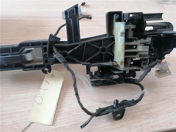 Maneta Exterior Delantera Derecha BMW Serie 1 Berlina (E81/E87)(2004->) foto 5