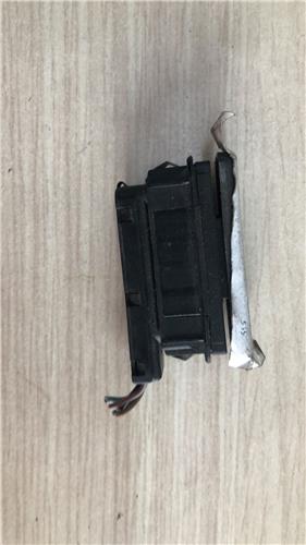 Interruptor Luces Emergencia BMW Serie 3 Berlina (E36)(1990->) foto 3