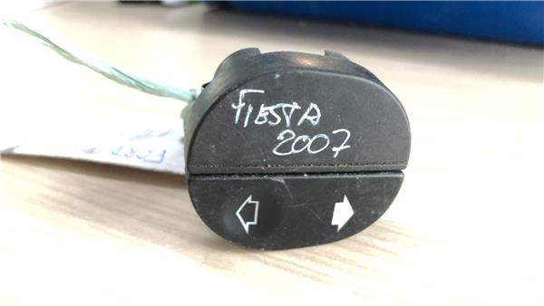MANDO ELEVALUNAS DELANTERO DERECHO Ford Fiesta (CBK)(2002->)