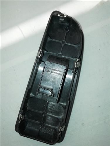 MANDO ELEVALUNAS DELANTERO DERECHO BMW Serie 1 Berlina (E81/E87)(2004->) foto 2