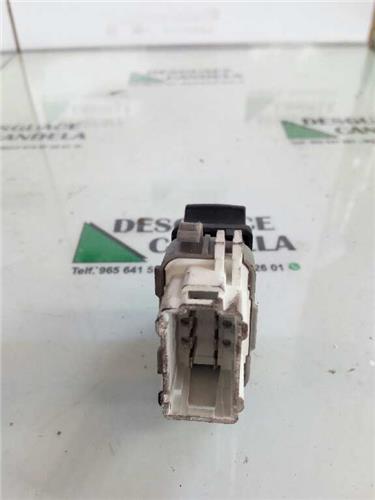 MANDO ELEVALUNAS DELANTERO DERECHO Renault MEGANE II BERLINA 5P foto 3