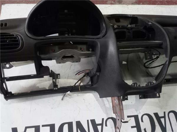 Salpicadero Peugeot 206 (1998->) foto 3