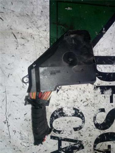 Caja Reles Seat Ibiza (6L1)(04.2002->) foto 2