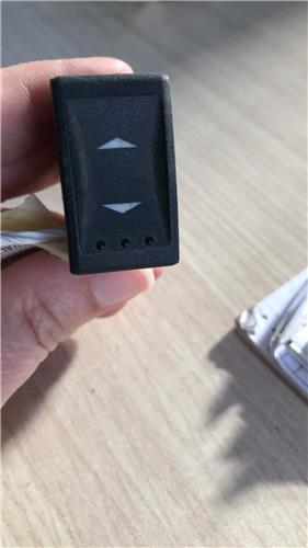 MANDO ELEVALUNAS TRASERO IZQUIERDO Ford Mondeo Berlina (GE)(2000->)
