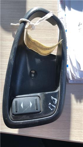 MANDO ELEVALUNAS DELANTERO DERECHO Ford MONDEO BER.