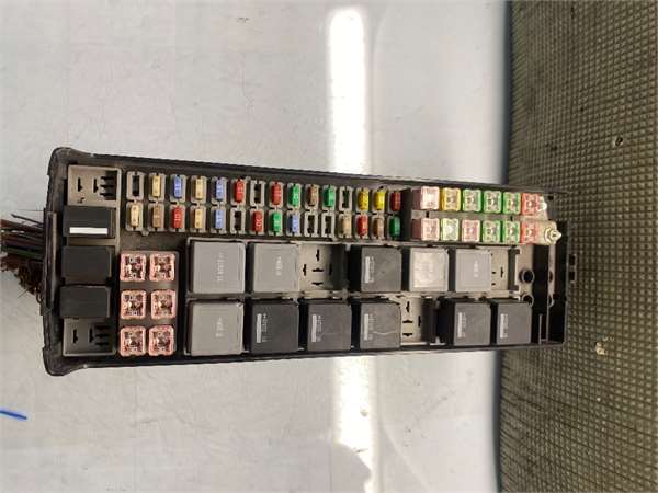 Caja Fusibles/Rele Land Rover Range Rover Sport (01.2005->) foto 3