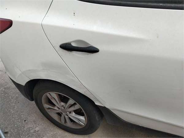 Puerta Trasera Derecha Hyundai ix35 (EL/LM)(2010->) foto 2