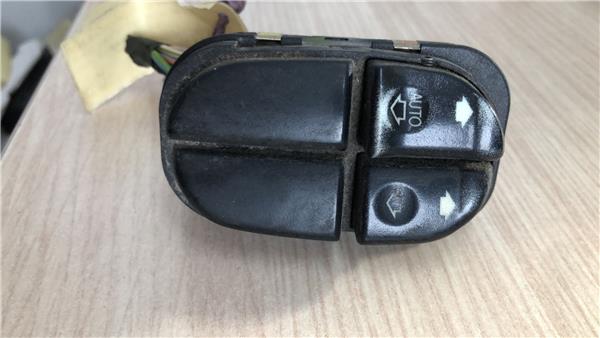 MANDO ELEVALUNAS DELANTERO IZQUIERDO Ford MONDEO FAMILIAR