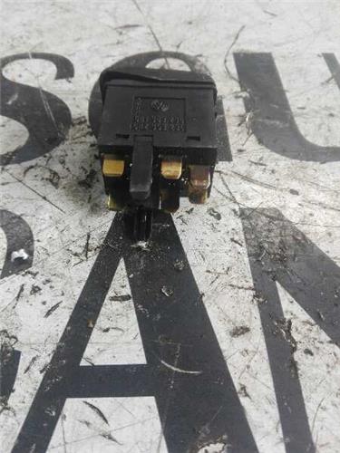 Interruptor Luces Emergencia Volkswagen Polo III (6N1)(09.1994->) foto 2