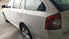 Paragolpes Trasero Skoda Octavia Combi (1Z5)(2008->) foto 3