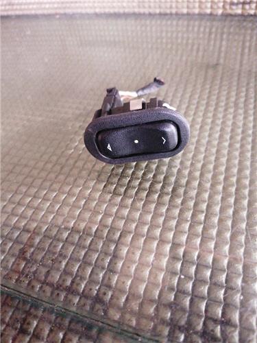 MANDO ELEVALUNAS TRASERO IZQUIERDO Opel Astra G Berlina (1998->)