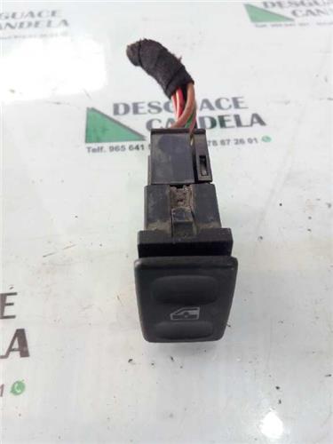 MANDO ELEVALUNAS DELANTERO IZQUIERDO Volkswagen Polo III (6N1)(09.1994->) foto 3