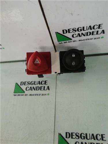 Interruptor Luces Emergencia Renault Megane II Classic Berlina (2003->) foto 2
