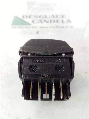 MANDO ELEVALUNAS DELANTERO DERECHO Citroen Xsara Picasso (1999->) foto 2