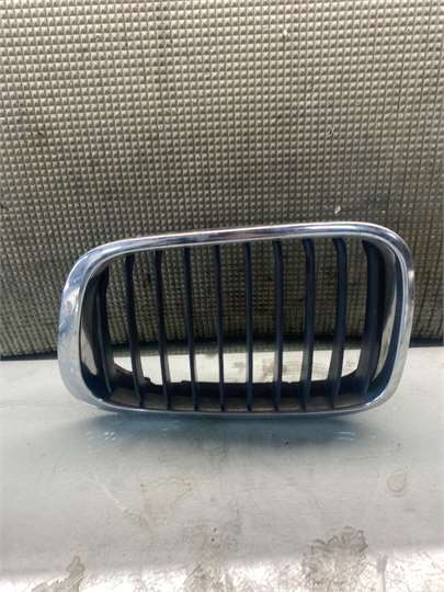 Moldura Paragolpes Delantero Izquierda BMW Serie 3 Berlina (E46)(1998->)