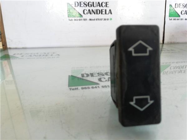 MANDO ELEVALUNAS DELANTERO DERECHO Peugeot 205 Berlina (02.1983->) foto 3