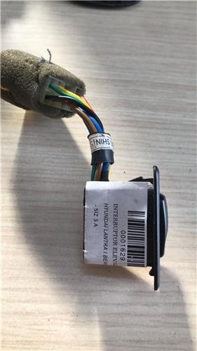 MANDO ELEVALUNAS TRASERO IZQUIERDO Hyundai LANTRA foto 4