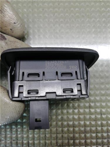 MANDO ELEVALUNAS TRASERO DERECHO Citroen C5 Berlina (2008->) foto 3