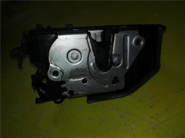 Cerradura Puerta Trasera Derecha BMW Serie 1 Berlina (E81/E87)(2004->) foto 3