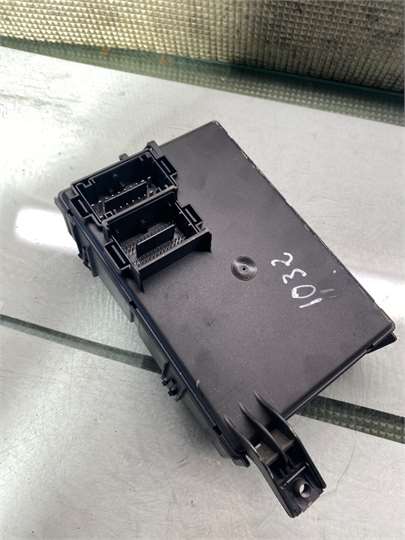 Caja Fusibles/Rele Opel Corsa D (2006->) foto 3