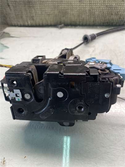 Cerradura Puerta Delantera Derecha Skoda Octavia Combi (1Z5)(2008->) foto 3