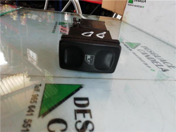 MANDO ELEVALUNAS DELANTERO DERECHO Seat Ibiza (6K1)(1993->)