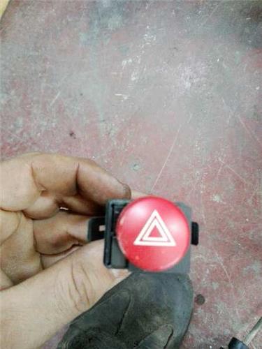 Interruptor Luces Emergencia Seat Ibiza (6L1)(04.2002->) foto 2