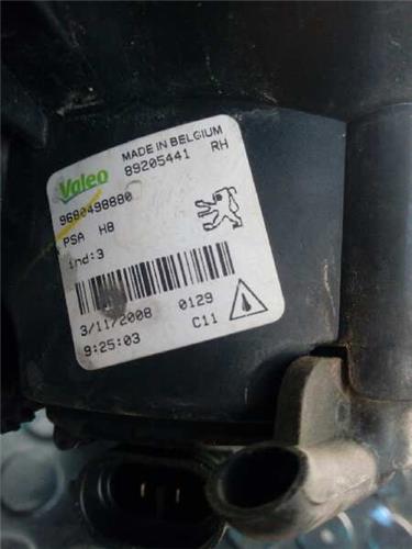 Faro Antiniebla Derecho Peugeot 308 SW foto 3