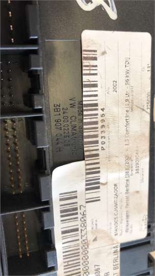 Mandos Calefaccion / Aire Acondicionado Volkswagen Passat Berlina (3B3)(2000->) foto 3